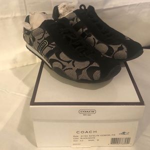 Brand New Coach Katelyn Sneakers Size 4.5